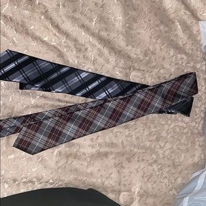 Set of two ties.